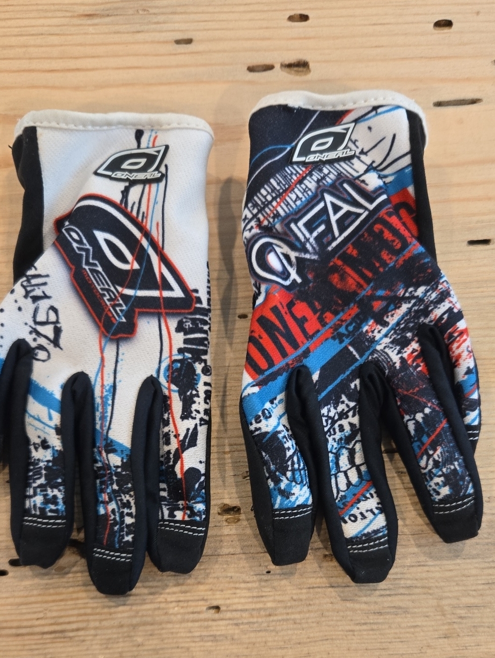 O'Neal Men's Full-Finger MX Graphic Gloves in White/Black/Blue/Red